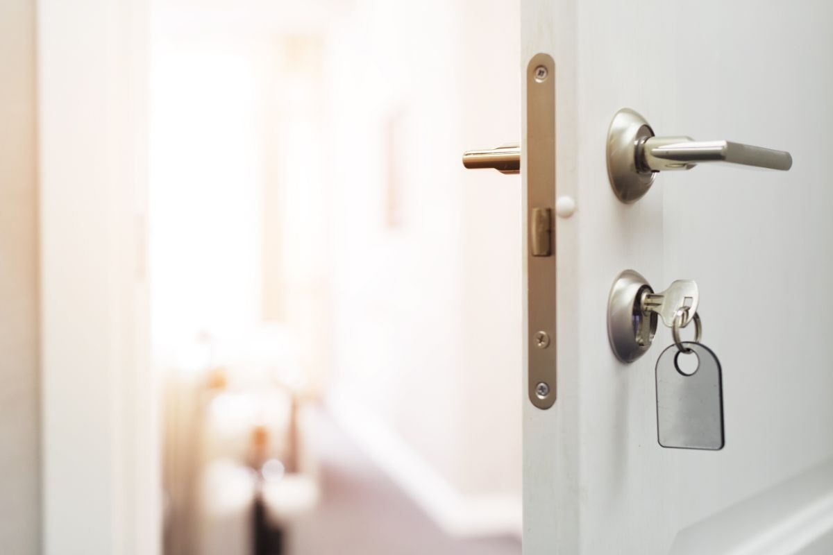Porta stanza albergo